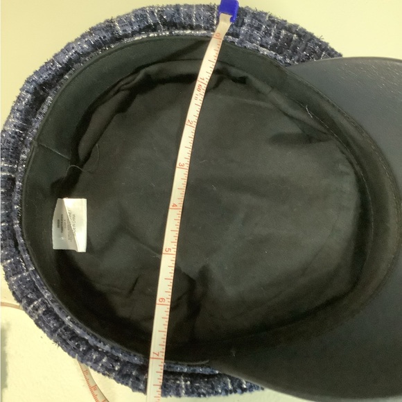 Plaid newsboy hat with faux leather trim - Picture 8 of 8